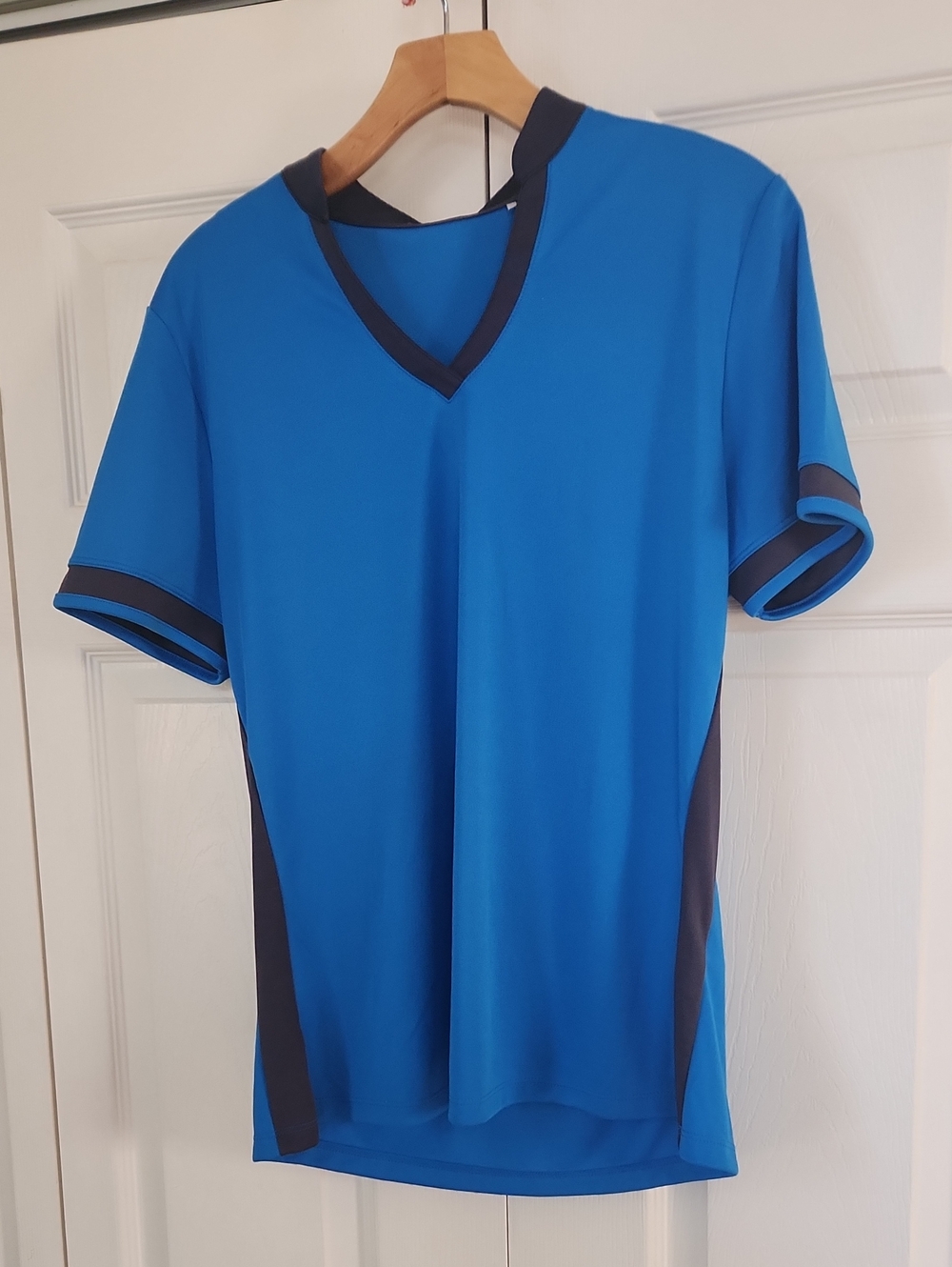 Callaway Bright Blue V-Neck Athletic Jersey with Black Trim